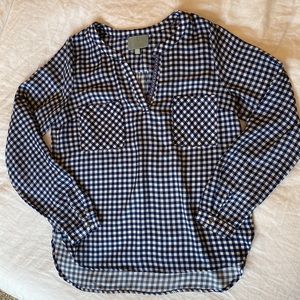 Skies are Blue blouse / size XS / dark blue and white